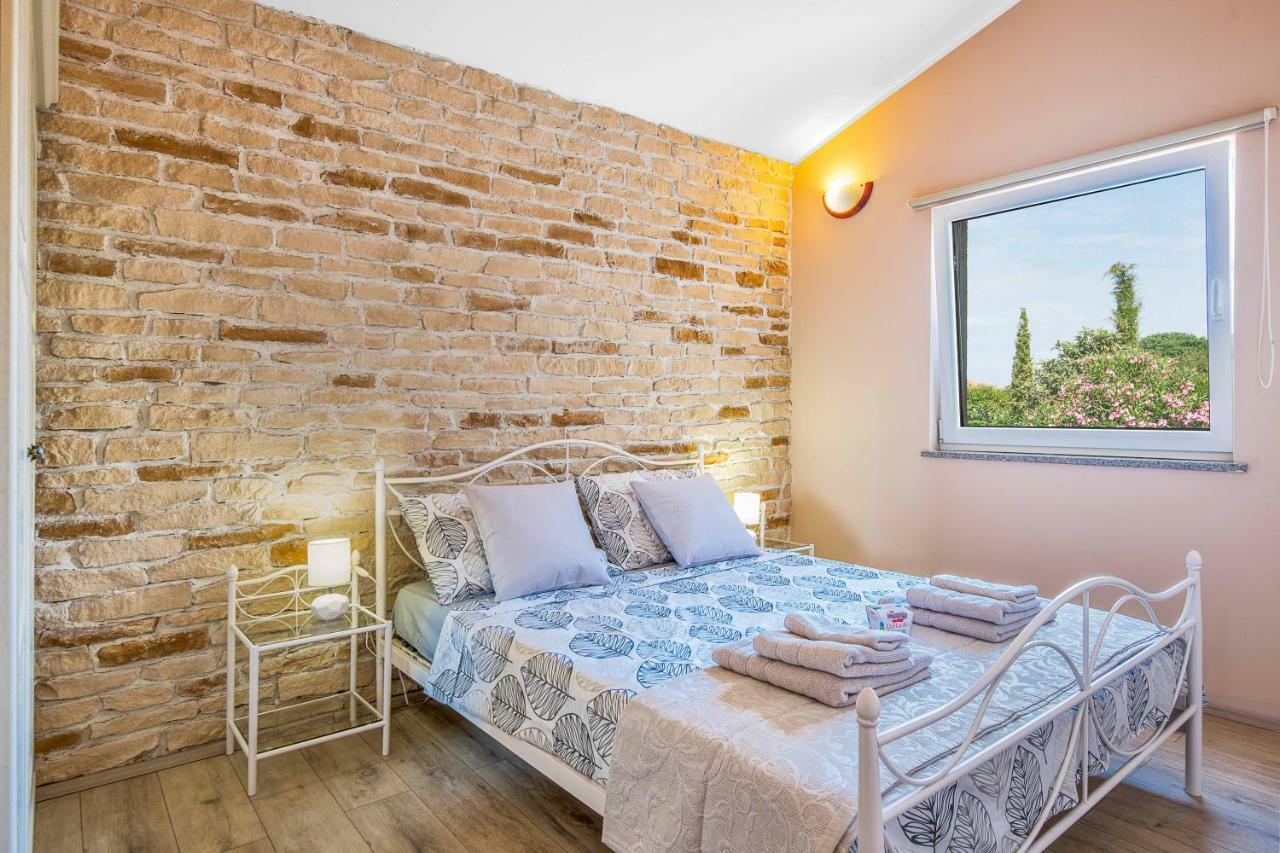 Haus Vita Pula Eksteriør billede
